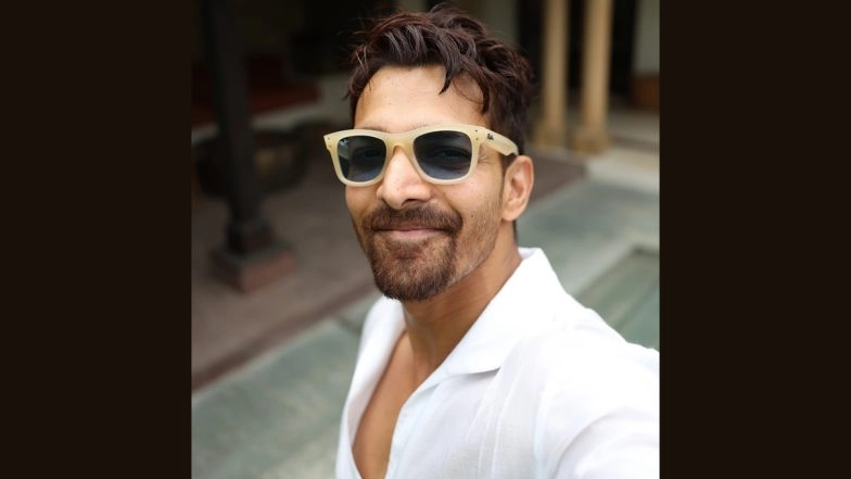‘Sanam Teri Kasam’ Star Harshvardhan Rane Urges Mumbaikars To ‘Cook at Home’ Amid Heavy Rains, Shares Heartbreaking Photo of Delivery Worker Struggling Through Flooded Streets (View Post)