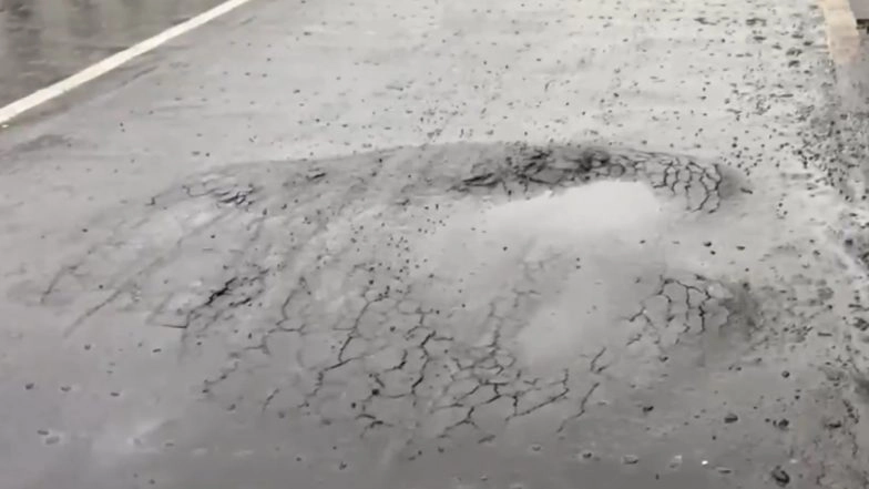 Patna: INR 422-Crore Double-Deck Flyover Partially Sinks Weeks After Inauguration by Nitish Kumar Amid Heavy Rains (Watch Video)
