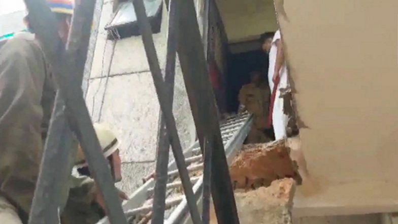 Ghaziabad: Portion of Building Collapses in Uttar Pradesh, Residents Rescued After Hours-Long Ordeal