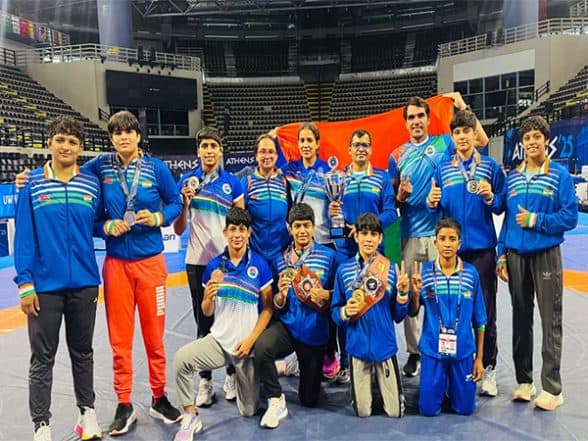 Sports News | India Women's Wrestling Team Shines at U-17 World Wrestling Championship with Six Medals