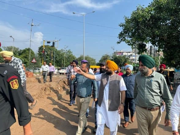 India News | Punjab Minister Hardeep Singh Mundia Reviews Ongoing Storm Waterline Project in Mohali