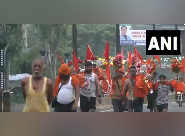 India News | Uttar Pradesh: Moradabad Implements Traffic Diversions, Boosts Security Ahead of Final Sawan Monday Kanwar Yatra Rush