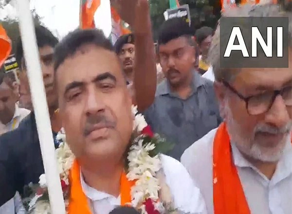 India News | BJP's Suvendu Adhikari Claims 1 Crore 'Rohingya, Bangladeshi, Fake Voters' in Bengal, Urges ECI to Take Action