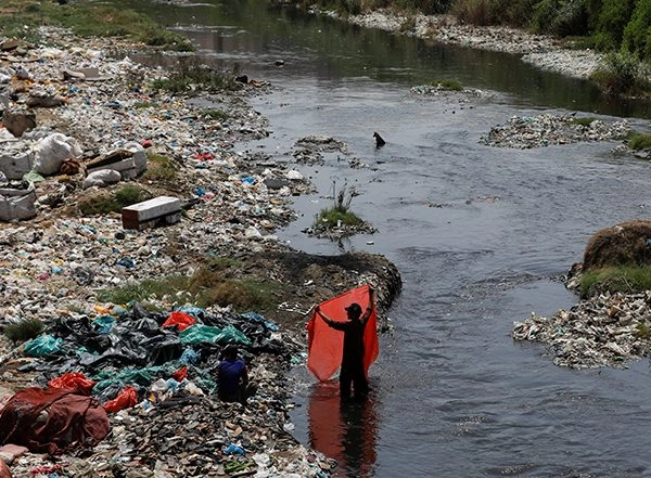 World News | Plastics Worsen Pakistan Flood Crisis, Triggers Health and Climate Fears: WWF