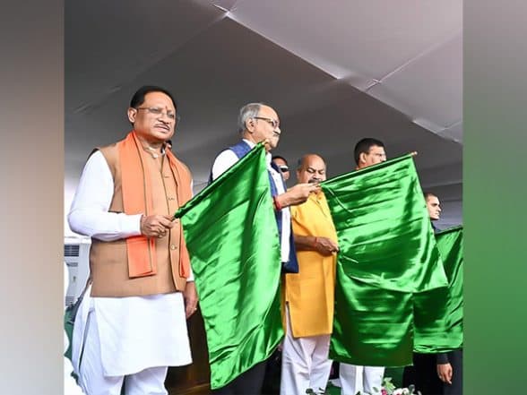 India News | Chhattisgarh CM Vishnu Deo Sai Flags off Raipur-Jabalpur Intercity Express, Two Other Trains