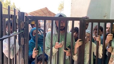 World News | 350 Afghan Detainees Including Women and Children Repatriated from Pakistan Via Torkham