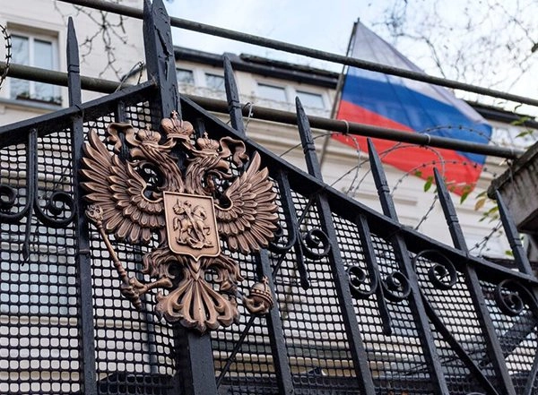 World News | UK Intelligence Agencies Plan to Involve NATO Allies to Raid 'shadow Fleet': Russia Claims