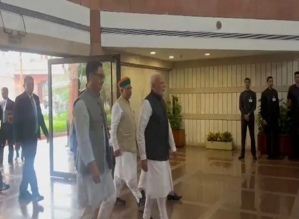 India News | PM Modi, Top BJP Leaders Attend NDA Parliamentary Meeting