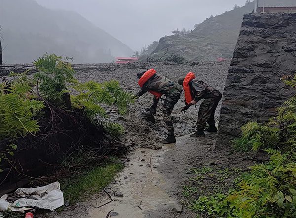 India News | Uttarakhand: Army Conducts Swift Rescue Ops After Landslide Near Dharali in Uttarkashi