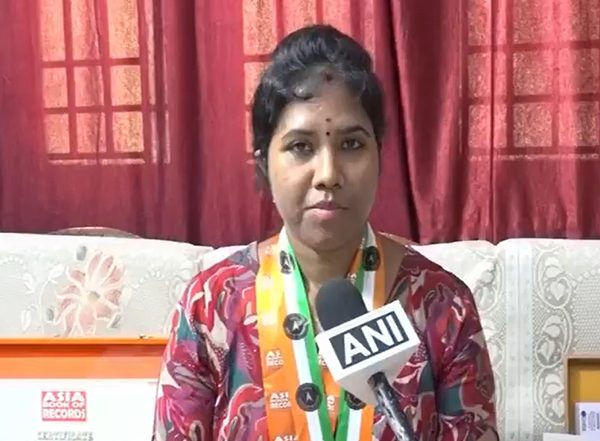 India News | Tamil Nadu: Woman Donates over 300 Litres of Breast Milk; Saves Sick Infants, Sets Record