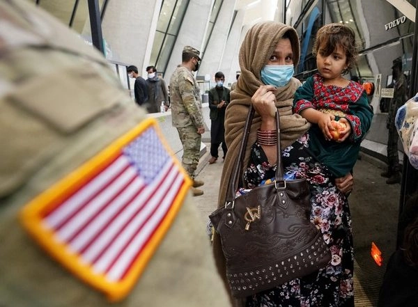 World News | US Lawmakers Push Afghan Adjustment Act to Grant Residency to Evacuees