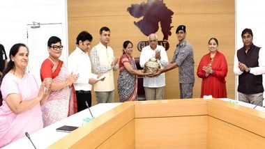 India News | 53,000 Anganwadi Workers of Gujarat Send over 3.5 Lakh Rakhis to Soldiers Guarding the Borders