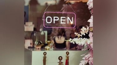 World News | Locals Rattled as Kapil Sharma's Cafe in Surrey Comes Under Gunfire Again