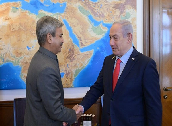 World News |   Israeli PM Benjamin Netanyahu Meets Ambassador JP Singh; Discuss Security, Economic Cooperation