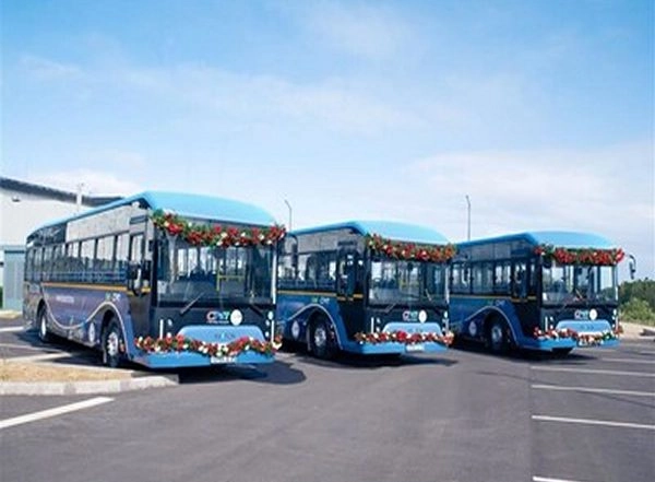 Business News | SWITCH Mobility Exports the First Batch of 10 E-Buses from the 100-unit Order to Mauritius