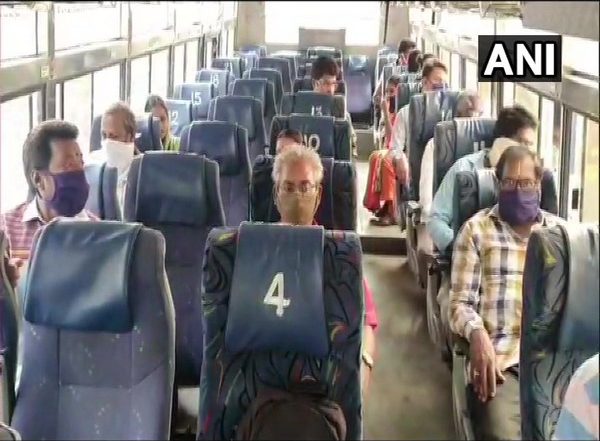 India News | YSRCP Demands Unconditional Free Bus Travel for Women, Cancellation of Licences for Liquor Permit Rooms