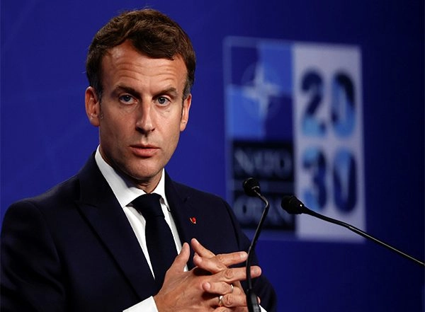 World News | French Police Launch Probe After Israeli Rabbi Threatens Macron