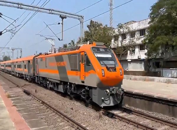 India News | Festival Bonanza, Railways Announces 20% Rebate on Confirmed Return Journey Tickets