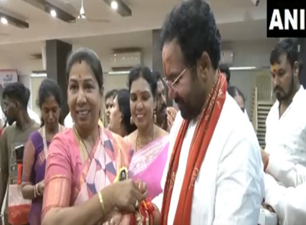 India News | Union Minister G Kishan Reddy Celebrates Raksha Bandhan in Hyderabad