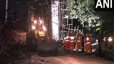 India News | Maharashtra: Over a Dozen Injured in Nagpur Structure Collapse; 9 Rescued, Says Eyewitness