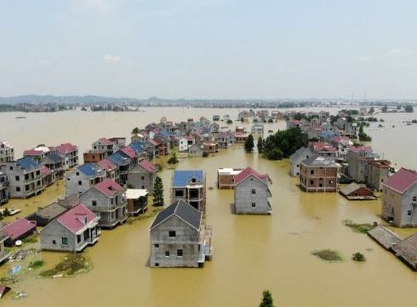 World News | China Issues Level IV Emergency Flood Response in Multiple Regions as Heavy Rains Lash Country