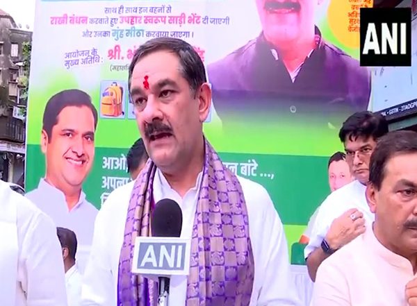 India News | Congress Leaders Celebrate Raksha Bandhan with Sex Workers in Mumbai
