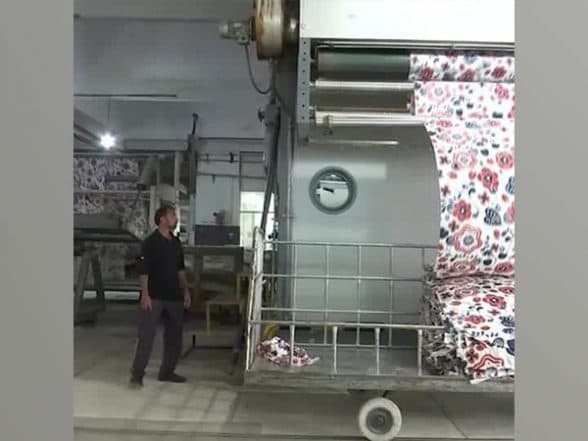 World News | Amazon Sellers Linked to Pakistan's Exploitative Garment Factories: A Disturbing Glimpse into Forced Labor and Wage Theft