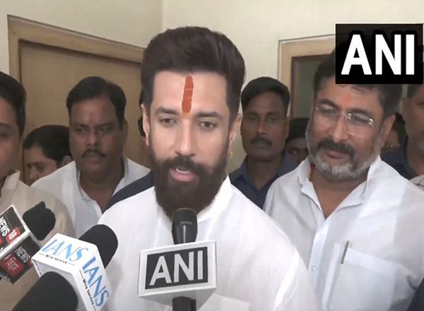 India News | Chirag Paswan Counters Tejashwi Yadav's Allegations Against Bihar DyCM Vijay Kumar Sinha, Slams Them for Lack of Trust on EC