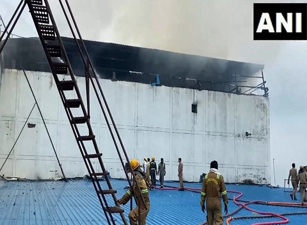 India News | Fire Breaks out at Mushroom Cold Storage in UP's Mainpuri