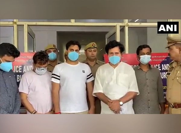 India News | UP: Police Bust Fake International Police, Crime Investigation Bureau Office in Noida; 6 Arrested