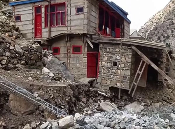 World News | Landslide and Glacial Floods Kill 8 Volunteers, Ravage Homes in PoGB