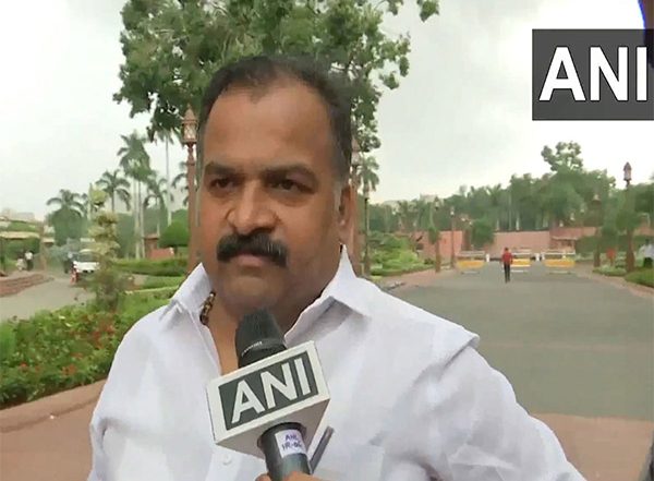 India News | Manickam Tagore Moves Adjournment Motion in Lok Sabha over Alleged Voter Fraud in Karnataka, Bihar