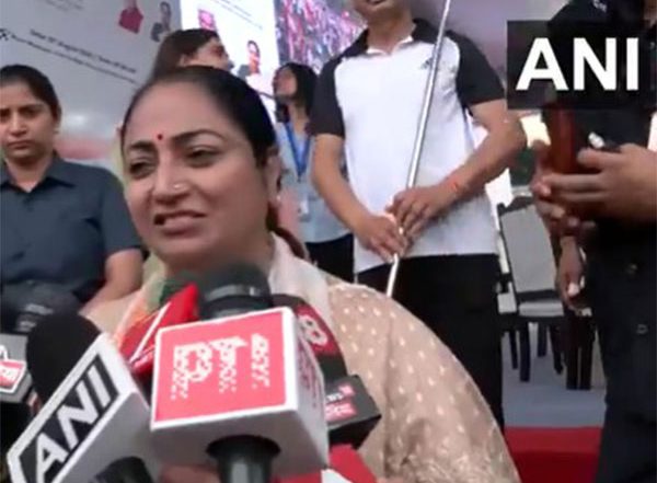 India News | Ahead of Independence Day, Delhi CM Rekha Gupta Flags off Tiranga Cyclothon, Says, 'Everyone is Expressing Their Patriotism'