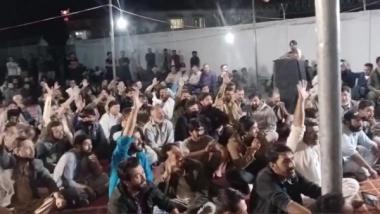 World News | Seventeenth Day of Hunza Traders' Sit-in Brings Cross-border Movement to a Standstill in PoGB