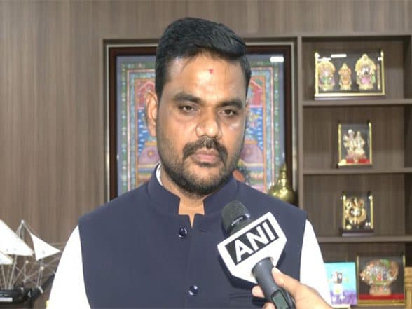Business News | Projects in Pipeline Will Gain Momentum with Union Cabinet Approving Two Semiconductor Units in State: Odisha Industries Minister Swain