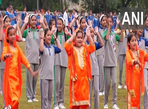 India News | J-K: School Students in Udhampur Rehearse for 79th Independence Day