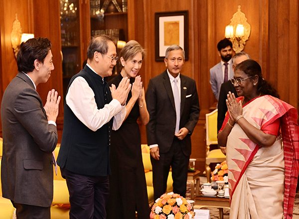 World News | India-Singapore Comprehensive Strategic Partnership is Flourishing Even in Uncertain Global Environment: President Murmu