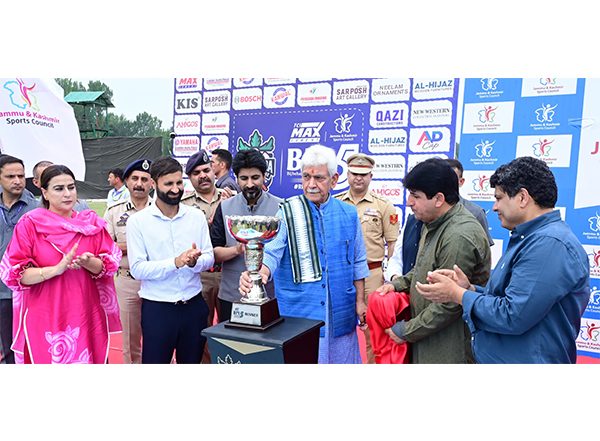 Sports News | J&K LG Manoj Sinha Unveils Trophy for Bijbehara Premier League in Anantnag