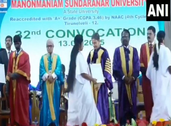 India News | PhD Graduate Refuses to Take Degree from Tamil Nadu Governor RN Ravi