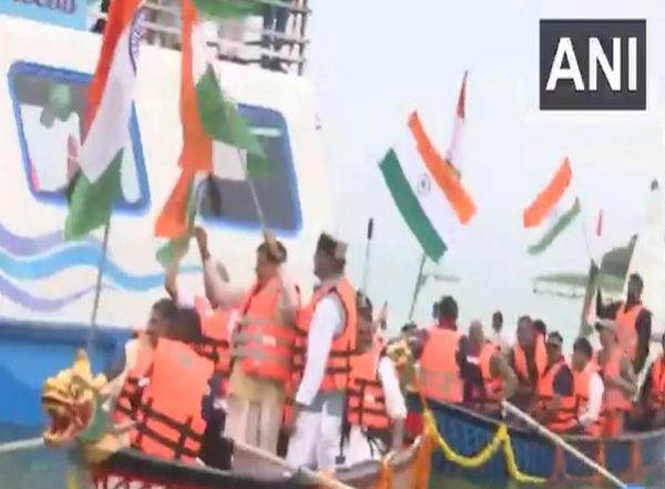 India News | MP CM Mohan Yadav Participates in 'Nauka Tiranga Yatra' at Bhopal's Boat Club