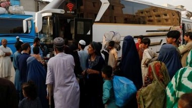 World News | Pakistan Steps Up Crackdown on Undocumented Afghan Migrants in Peshawar