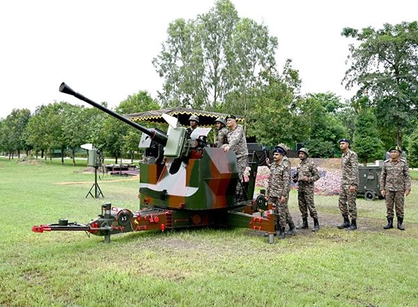 India News | Army Air Defence Chief Reviews Operational Readiness at Misa Camp, Bhalukmara in Assam