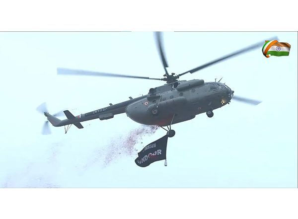 India News | Independence Day: Two Mi-17 Helicopters Fly Above Red Fort Showering Petals and Carrying a Banner of Operation Sindoor