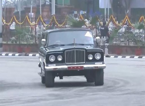 World News | A King's Gift, Now an Indian Icon: The Story of Jeep Wagoneer at Red Fort as Nation Celebrates Its 79th Independence Day
