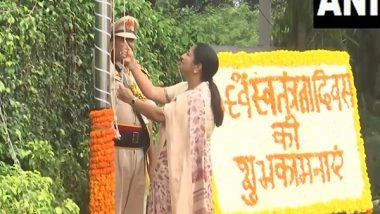 India News | Delhi CM Rekha Gupta, Along with Others, Hoists Tricolour on the Occasion of 79th Independence Day