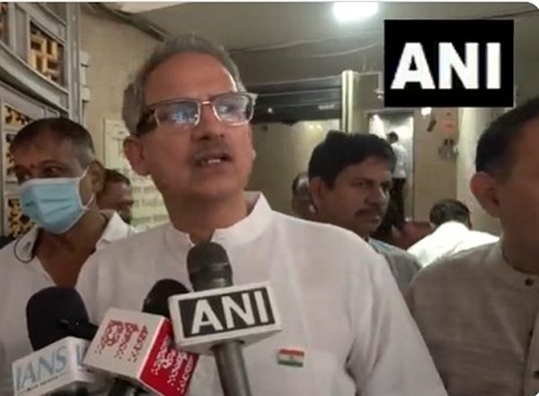 India News | Shiv Sena (UBT) MP Anil Desai Backs PM Modi's Remarks on Pakistan, Terrorism During His I-Day Speech