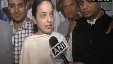 India News | BJP Leader Shagun Parihar Visits District Hospital to Check Well-being of Kishtwar Cloudburst Victims