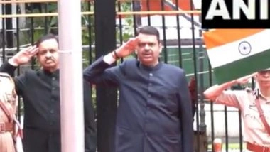 India News | Maharashtra CM Fadnavis Hoists Tricolour Flag, Attends Hoisting Ceremony of Bombay High Court on the Occasion of Indian Independence Day