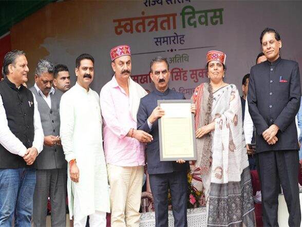 India News | Himachal CM Sukhu Launches Him Bhog Products, Honours Achievers During Independence Day in Mandi