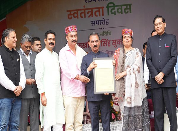 India News | Himachal CM Sukhu Launches Him Bhog Products, Honours Achievers During Independence Day in Mandi